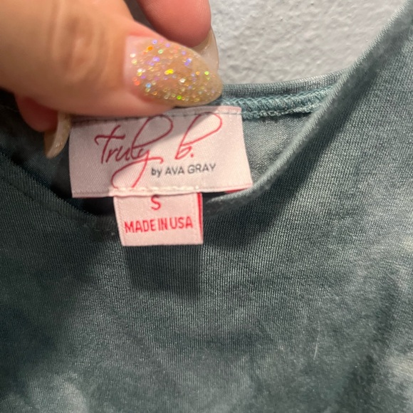 Truly b. By AVA GRAY tank - Picture 2 of 5